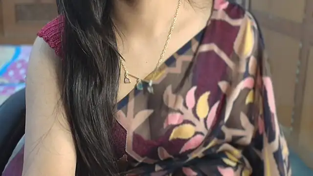 naaya27 online show from 01.28.25