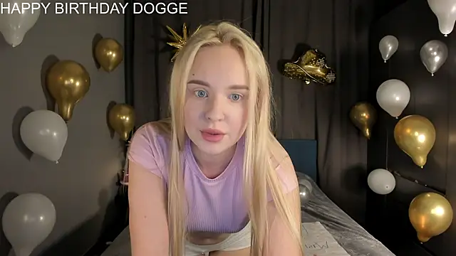 Snapshot of Olivia_livi chatting on 07.04.26 Olivia livi online show from 07.04.26