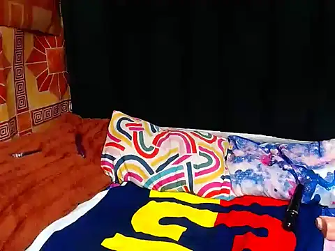 Snapshot of Thickbootykim chatting on 05.16.26 Thickbootykim online show from 05.16.26