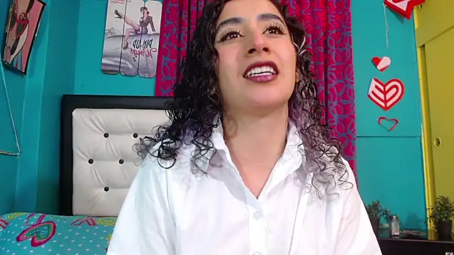 Snapshot of valerie_mase chatting on 10.21.25 valerie mase online show from 10.21.25