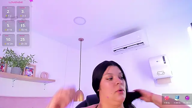 Snapshot of violeta_candyy_ chatting on 06.22.26 violeta candyy online show from 06.22.26