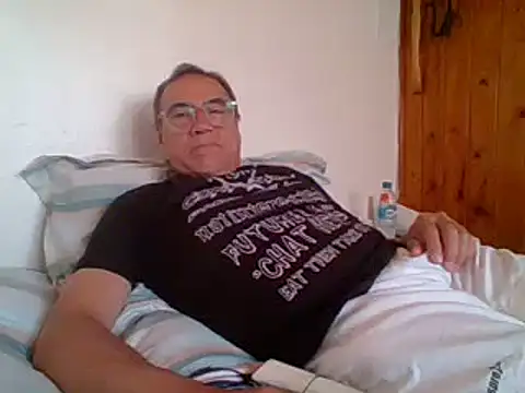 santiagon2015 online show from 02.06.25
