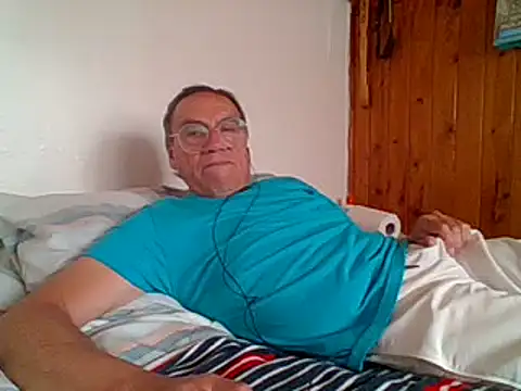 santiagon2015 online show from 02.10.25