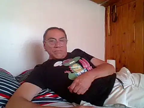 santiagon2015 online show from 02.12.25