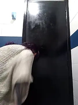 Miss Amelie online show from 03.08.25