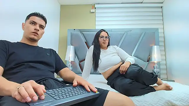 DAVID VICTORIAA online show from 04.08.26