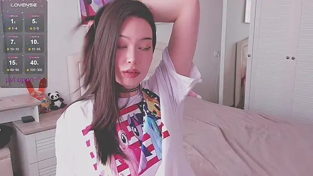 kittenrisha online show from 02.13.26