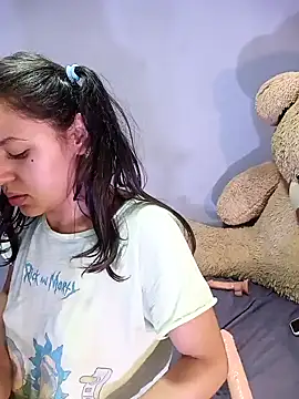 Snapshot of Danni_shy chatting on 01.25.25 Danni shy online show from 01.25.25