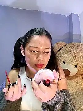 Snapshot of Danni_shy chatting on 01.26.25 Danni shy online show from 01.26.25