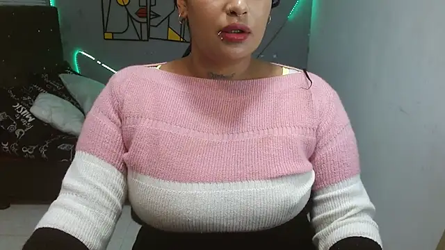 Snapshot of brittanysexhot chatting on 01.14.25 brittanysexhot online show from 01.14.25