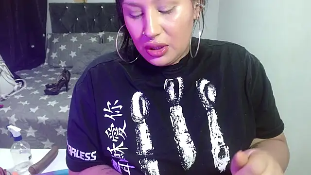 Snapshot of brittanysexhot chatting on 10.22.25 brittanysexhot online show from 10.22.25