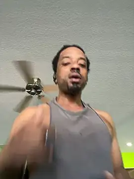 Snapshot of Coco-Licious chatting on 01.04.25 Coco-Licious online show from 01.04.25