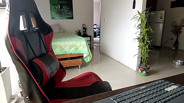 Adam Valenciia online show from 04.11.26