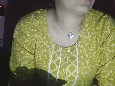 Hot-shanvi online show from 10.11.25