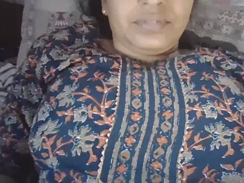 Hot-shanvi online show from 04.28.26
