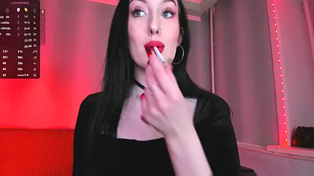 Snapshot of Miss_Alice__ chatting on 01.25.25 Miss Alice online show from 01.25.25