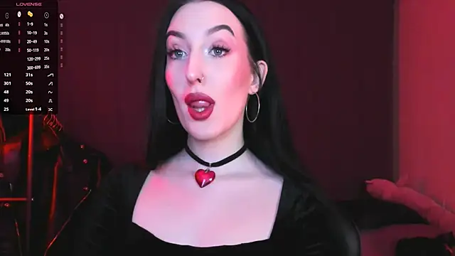 Snapshot of Miss_Alice__ chatting on 02.04.25 Miss Alice online show from 02.04.25