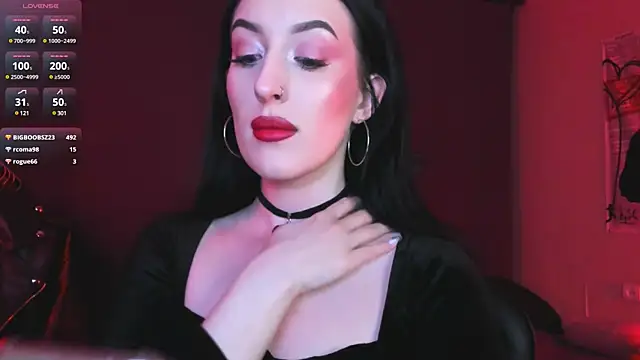 Snapshot of Miss_Alice__ chatting on 02.12.25 Miss Alice online show from 02.12.25