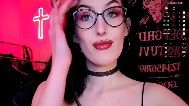 Snapshot of Miss_Alice__ chatting on 01.07.26 Miss Alice online show from 01.07.26