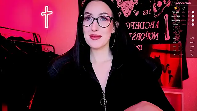 Snapshot of Miss_Alice__ chatting on 02.05.26 Miss Alice online show from 02.05.26