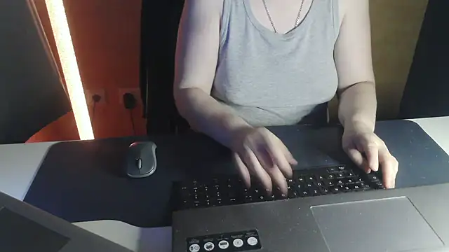 Sweet Phoenix online show from 06.23.26