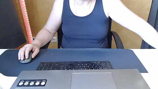 Sweet Phoenix online show from 07.04.26