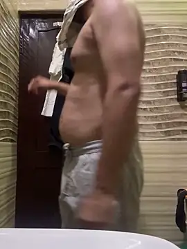 Snapshot of skyisthelimit12 chatting on 02.27.25 skyisthelimit12 online show from 02.27.25