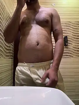 Snapshot of skyisthelimit12 chatting on 03.18.25 skyisthelimit12 online show from 03.18.25