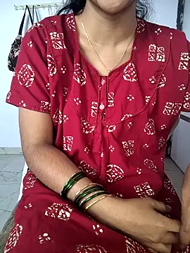 lovelygirl4567 online show from 12.21.25