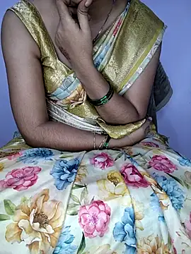 Snapshot of lovelygirl4567 chatting on 05.27.26 lovelygirl4567 online show from 05.27.26