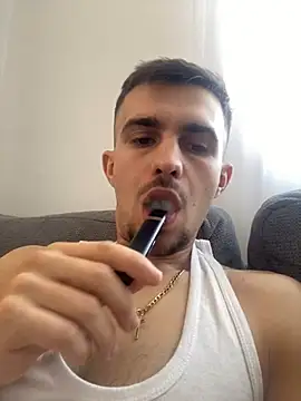 Snapshot of Demonpull69 chatting on 03.04.25 Demonpull69 online show from 03.04.25