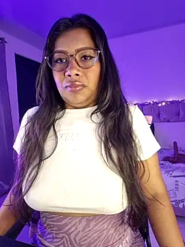 Snapshot of PaulaOrtiz_1 chatting on 10.06.25 PaulaOrtiz 1 online show from 10.06.25