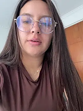 Snapshot of Gretta_Hot chatting on 03.12.25 Gretta Hot online show from 03.12.25