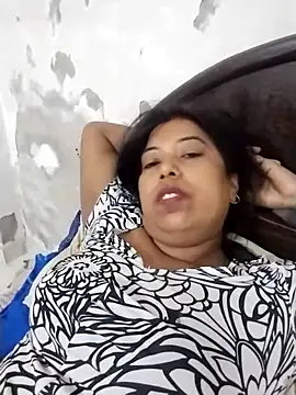 Snapshot of Rinku-Rani chatting on 10.26.25 Rinku-Rani online show from 10.26.25