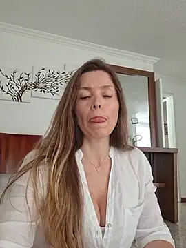 karina warthon online show from 05.26.26
