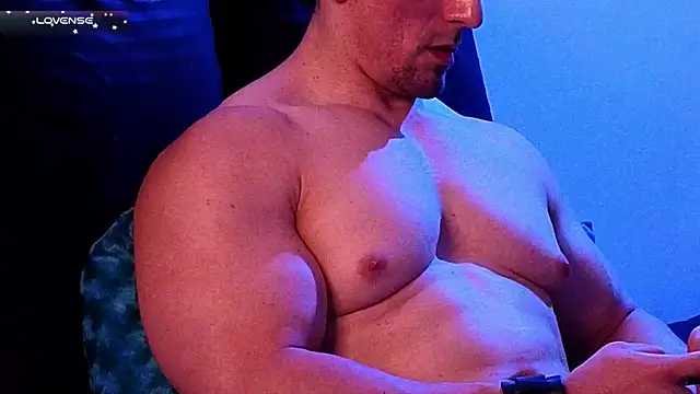 Snapshot of life_warrior chatting on 10.02.25 life warrior online show from 10.02.25