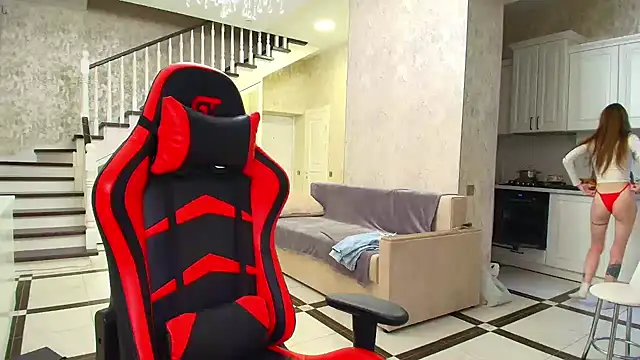 Snapshot of Evelyn_Mooree chatting on 01.14.25 Evelyn Mooree online show from 01.14.25