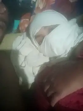 YourHotRandi online show from 01.06.25