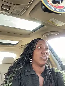 Snapshot of Yoshibaby2670 chatting on 02.03.25 Yoshibaby2670 online show from 02.03.25