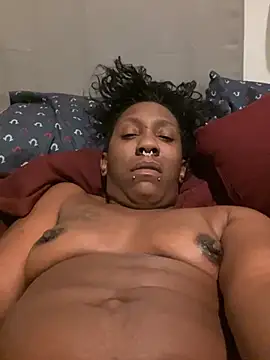 Snapshot of Yoshibaby2670 chatting on 02.13.25 Yoshibaby2670 online show from 02.13.25