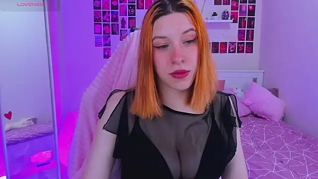Snapshot of Mikka_Blush chatting on 03.16.25 Mikka Blush online show from 03.16.25