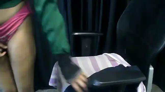 Snapshot of hot-niti chatting on 03.09.25 hot-niti online show from 03.09.25