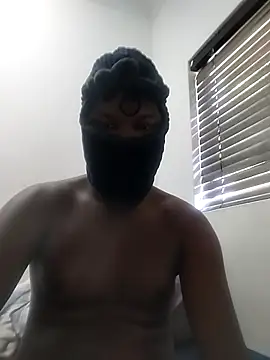 Snapshot of dickdanger27 chatting on 12.05.25 dickdanger27 online show from 12.05.25