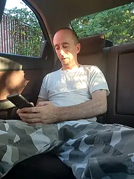 Snapshot of drummer9 chatting on 09.19.25 drummer9 online show from 09.19.25