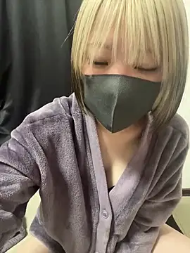 Snapshot of Hikaru-chan chatting on 01.14.25 Hikaru-chan online show from 01.14.25