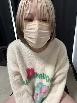 Snapshot of Hikaru-chan chatting on 01.21.25 Hikaru-chan online show from 01.21.25