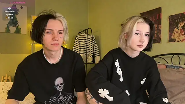 VeryRare TwinS online show from 10.10.25