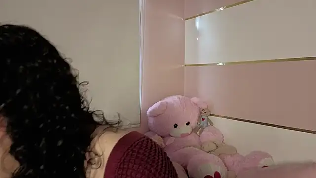 Charlotte  Miller online show from 11.11.25