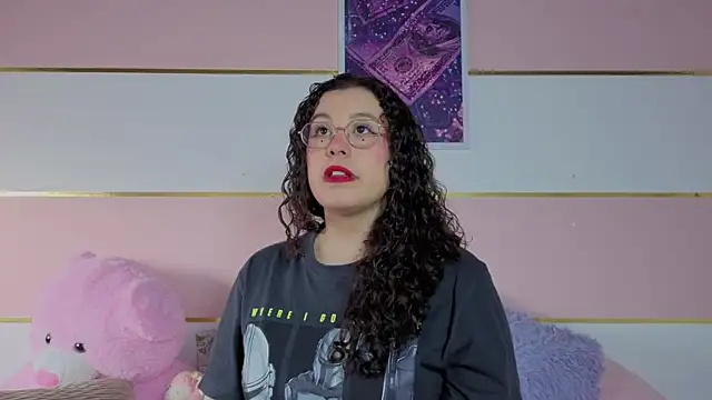 Charlotte  Miller online show from 12.15.25