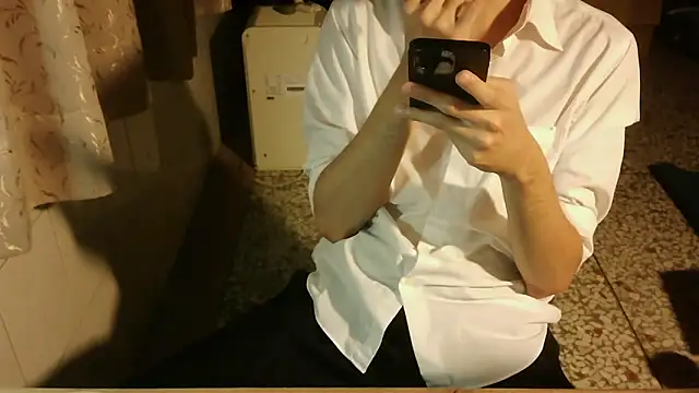 KYU890428 online show from 05.15.26